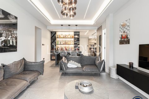 Appartement à Downtown Dubai (Downtown Burj Dubai), Dubai, 3 chambres, 161 m², № 45835 - photo 2