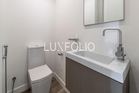 Apartamento en Downtown Dubai (Downtown Burj Dubai), Dubai, 3 dormitorios, 157 m², № 45827 - foto 18