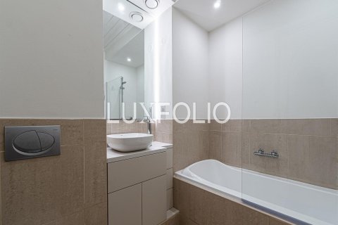 Apartamento en Downtown Dubai (Downtown Burj Dubai), Dubai, 3 dormitorios, 157 m², № 45827 - foto 14