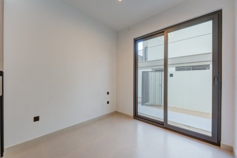 فيلا في Dubai Sports City, دبي 4 غرف نوم, 213 م² رقم 123804 - صورة 18