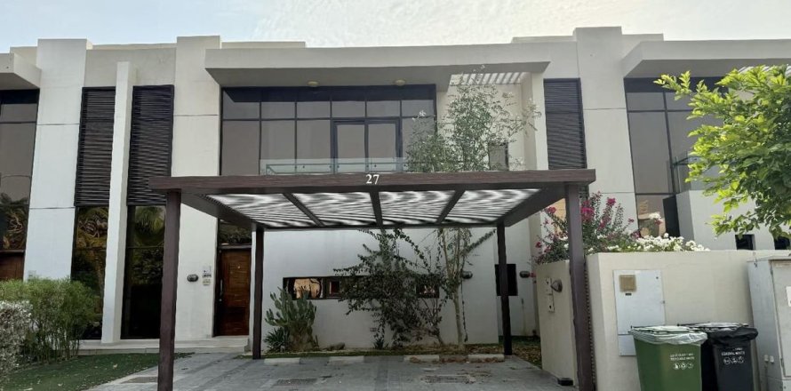 Villa in Dubai 3 bedrooms, 255.5 sq.m. № 41600