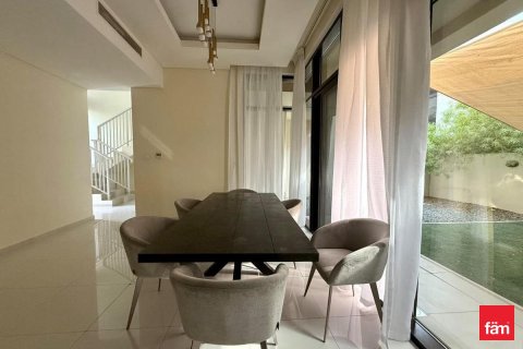 Villa in Dubai 3 bedrooms, 255.5 sq.m. № 41600 - photo 7