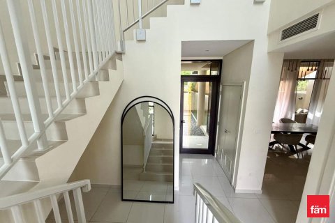 Villa in Dubai 3 bedrooms, 255.5 sq.m. № 41600 - photo 12