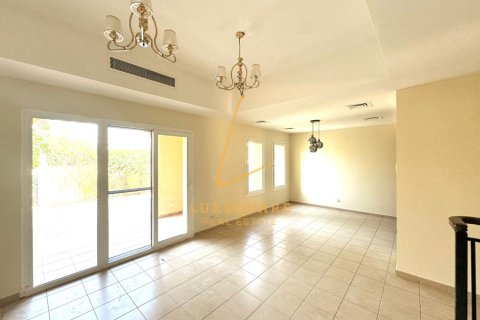 Villa en Palmera, Arabian Ranches, Dubai, 2 dormitorios, 208 m², № 70908 - foto 6
