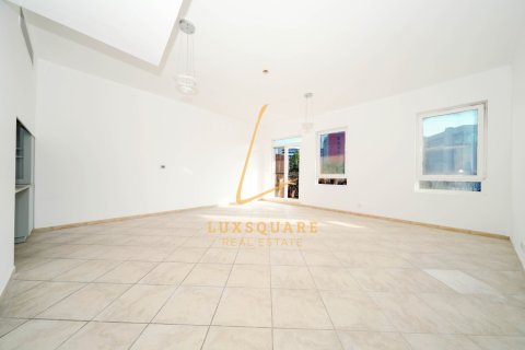 Снять в аренду квартиру в Uptown Motor City, Motor City, Дубай: 2 спальни, 157м², № 70909 - фото 14