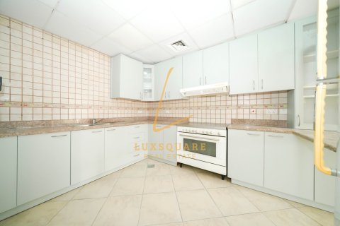 Снять в аренду квартиру в Uptown Motor City, Motor City, Дубай: 2 спальни, 157м², № 70909 - фото 4