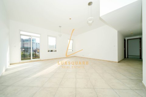 Снять в аренду квартиру в Uptown Motor City, Motor City, Дубай: 2 спальни, 157м², № 70909 - фото 3