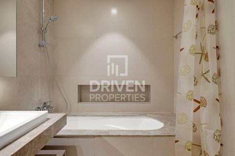 Apartment in Dubai Creek Harbour (The Lagoons), Dubai 2 bedrooms, 119 sq.m. № 19789 - photo 12
