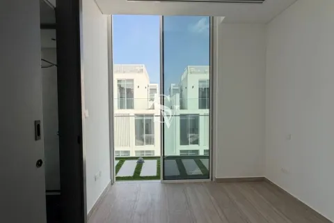 Townhouse in Al Barari, Dubai 4 bedrooms, 240 sq.m. № 101150 - photo 4