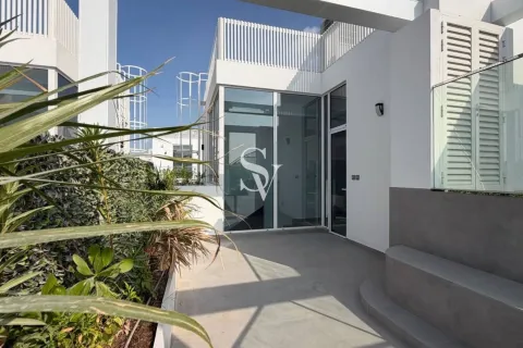 Townhouse in Al Barari, Dubai 4 bedrooms, 240 sq.m. № 101150 - photo 14