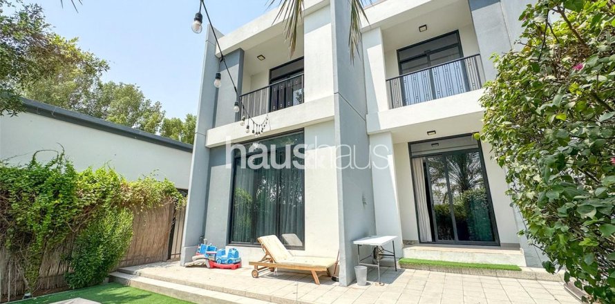 تاون هاوس في Motor City, دبي 4 غرف نوم, 315 م² رقم 44806