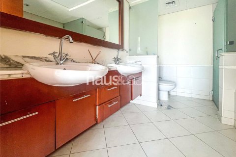 Снять в аренду квартиру в The Views, Дубай: 2 спальни, 151м², № 44798 - фото 8