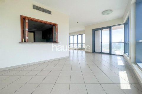 Снять в аренду квартиру в The Views, Дубай: 2 спальни, 151м², № 44798 - фото 3