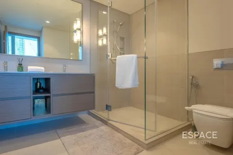 Apartment in Downtown Dubai (Downtown Burj Dubai), Dubai 2 bedrooms, 118 sq.m. № 72495 - photo 8