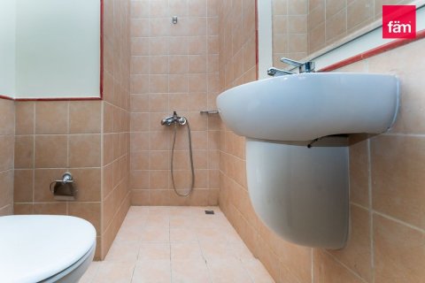 Снять в аренду таунхаус в Дубае: 4 спальни, 297.5м², № 84832 - фото 13