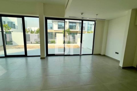 Maison de ville à Dubai, 4 chambres, 213 m², № 57930 - photo 1