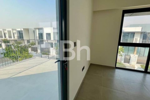 Maison de ville à Dubai, 4 chambres, 213 m², № 57930 - photo 2
