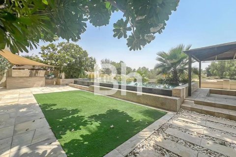 Villa in Dubai Sports City, Dubai 5 bedrooms, 640 sq.m. № 57932 - photo 2