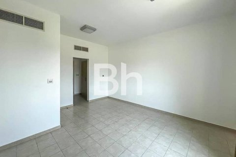 Villa in Dubai Sports City, Dubai 5 bedrooms, 640 sq.m. № 57932 - photo 12