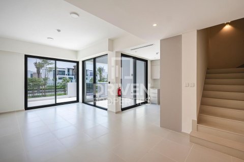 Townhouse in Arabian Ranches 3, Dubai 4 bedrooms, 278.89 sq.m. № 127666