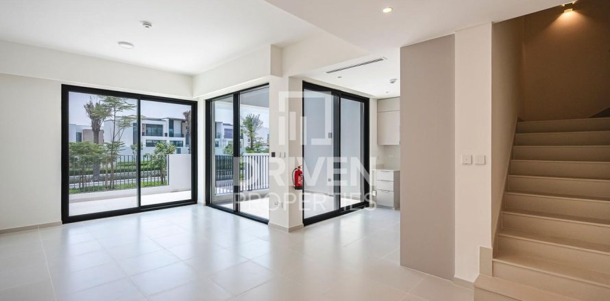Maison de ville à Arabian Ranches 3, Dubai, 4 chambres, 278.89 m², № 127666