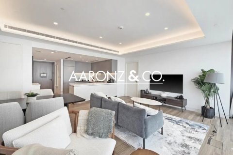 Квартира в Джумейра Лейк Тауэрс, Дубай, 1 спальня, 75м², № 95368