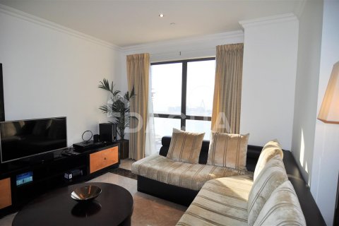 Apartamento en Jumeirah Beach Residence, Dubai, 2 dormitorios, 135.9 m², № 6537 - foto 13