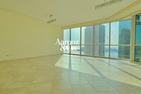 Снять в аренду квартиру в Джумейра Бич Резиденс, Дубай: 4 спальни, 345м², № 113992 - фото 5