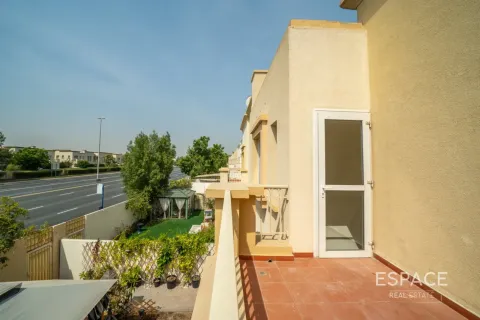 Villa in Springs 4, The Springs, Dubai 3 bedrooms, 228 sq.m. № 122600 - photo 15