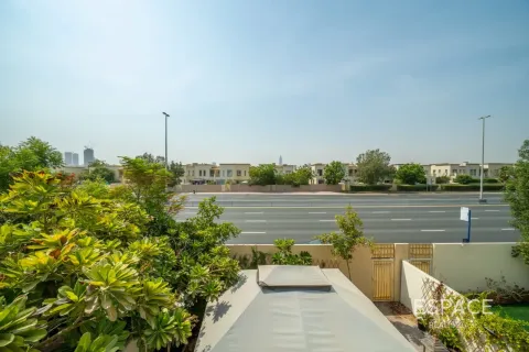 Villa in Springs 4, The Springs, Dubai 3 bedrooms, 228 sq.m. № 122600 - photo 17