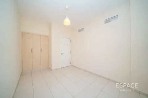 Villa in Springs 4, The Springs, Dubai 3 bedrooms, 228 sq.m. № 122600 - photo 9