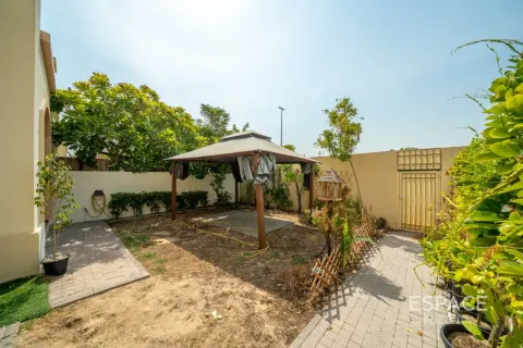 Villa in Springs 4, The Springs, Dubai 3 bedrooms, 228 sq.m. № 122600 - photo 19