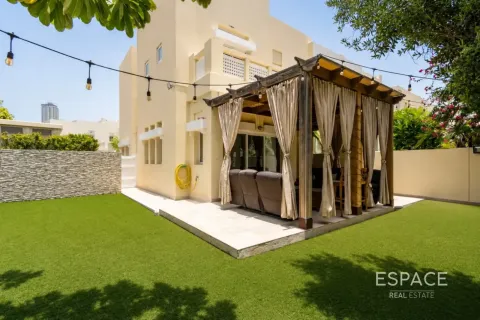 Maison de ville à The Lakes, Dubai, 4 chambres, 203 m², № 122595