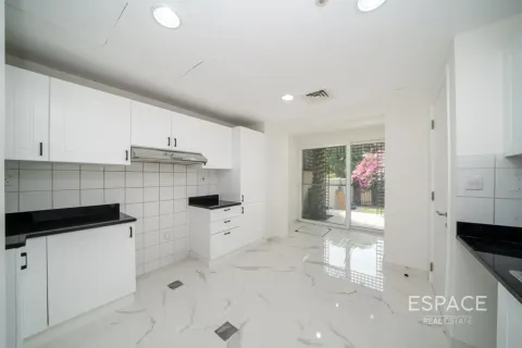 Townhouse in Springs 14, The Springs, Dubai 3 bedrooms, 209 sq.m. № 122597 - photo 5