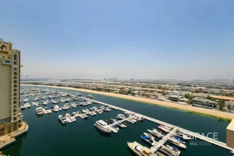 Apartment in Palm Jumeirah, Dubai 3 bedrooms, 234 sq.m. № 122596