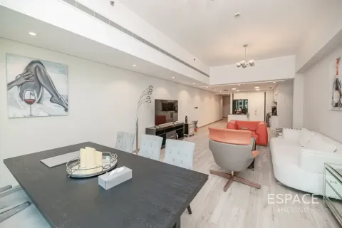 Apartment in Palm Jumeirah, Dubai 2 bedrooms, 174 sq.m. № 122598 - photo 3