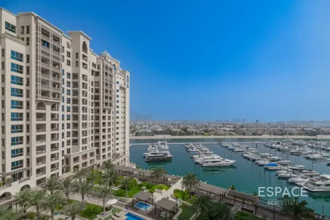 Appartement à Palm Jumeirah, Dubai, 2 chambres, 174 m², № 122598
