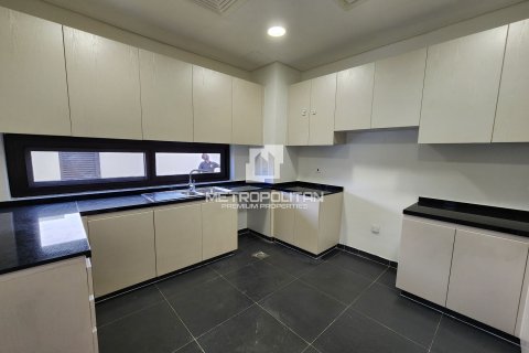 Снять в аренду виллу в DAMAC Hills (Akoya by DAMAC), Дубай: 3 спальни, 276м², № 73871 - фото 3