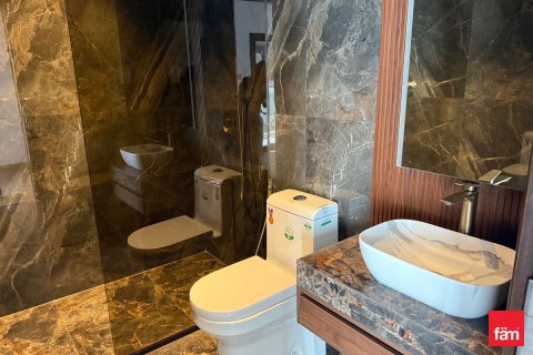 Villa en Dubai, 4 dormitorios, 155.1 m², № 60494 - foto 8
