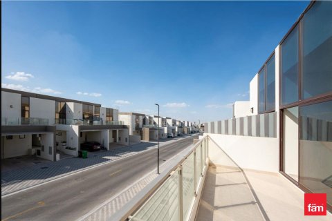 Adosado en Meydan, Dubai, 4 dormitorios, 187.2 m², № 72365 - foto 8