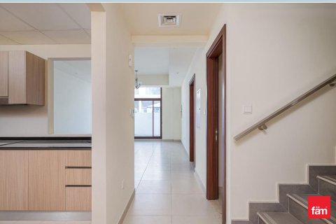 Adosado en Meydan, Dubai, 4 dormitorios, 187.2 m², № 72365 - foto 2