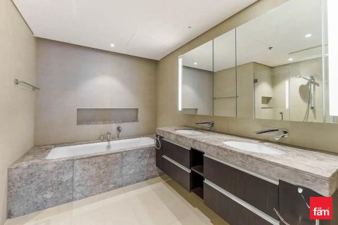 Apartment in Dubai 2 bedrooms, 147.2 sq.m. № 72356 - photo 10