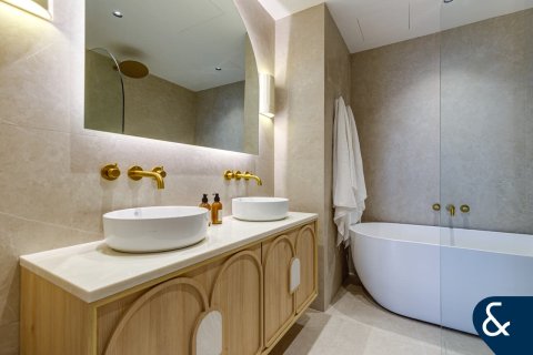 Apartment in Motor City, Dubai 2 bedrooms, 133 sq.m. № 78983 - photo 29