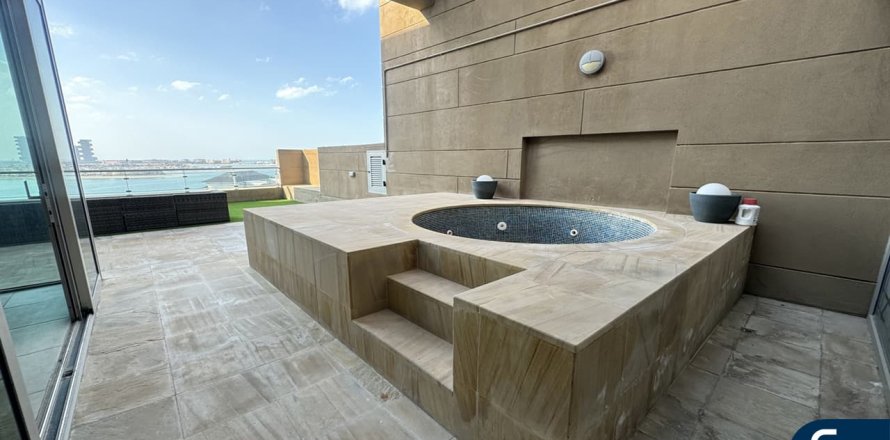 Apartment in The Crescent, Palm Jumeirah, Dubai 4 bedrooms, 465 sq.m. № 78982