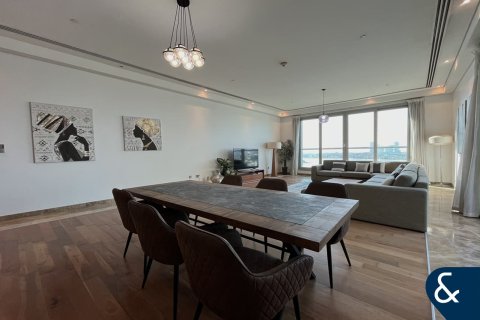 Apartment in The Crescent, Palm Jumeirah, Dubai 4 bedrooms, 465 sq.m. № 78982 - photo 10