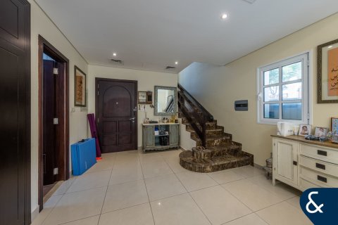 Villa en Victory Heights, Dubai Sports City, Dubai, 3 dormitorios, 293 m², № 78986 - foto 7