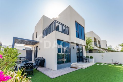 Villa en Maple 3, Dubai Hills Estate, Dubai, 4 dormitorios, 228.7 m², № 6889 - foto 1