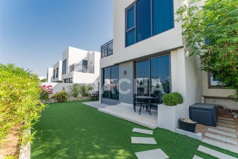 Villa en Maple 3, Dubai Hills Estate, Dubai, 4 dormitorios, 228.7 m², № 6889 - foto 10