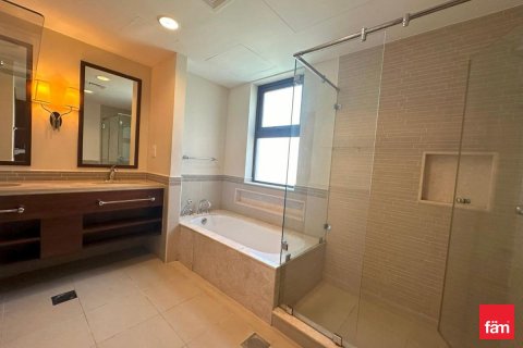 Villa in Dubai 4 bedrooms, 432 sq.m. № 96486 - photo 16