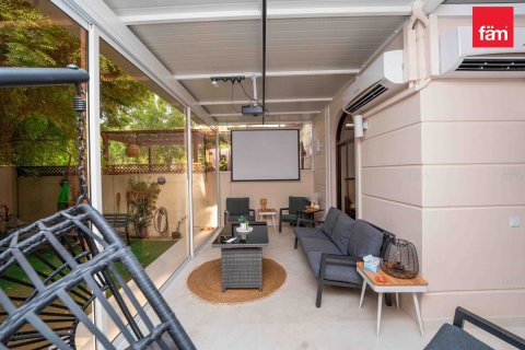 Adosado en Dubai, 4 dormitorios, 312.2 m², № 67543 - foto 8